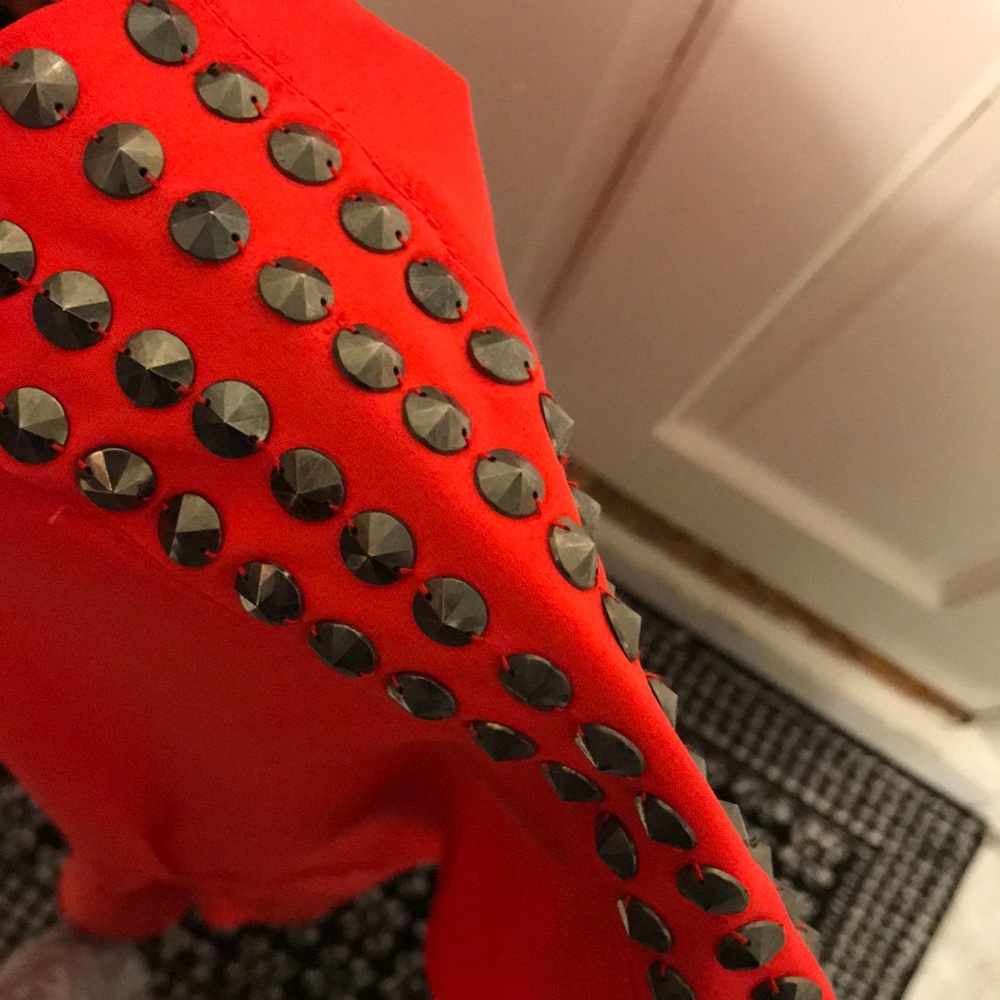 Red V-neck cap sleeve dress - Picture 4 of 5